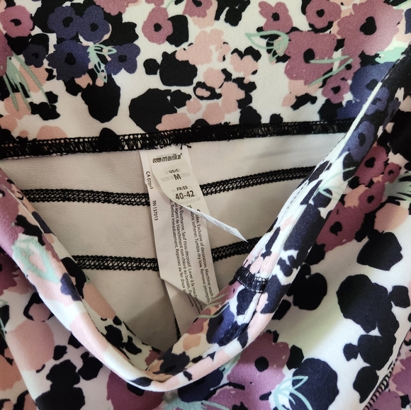 Marika Ankle Length Floral Pring Leggings Size Medium - Picture 3 of 5